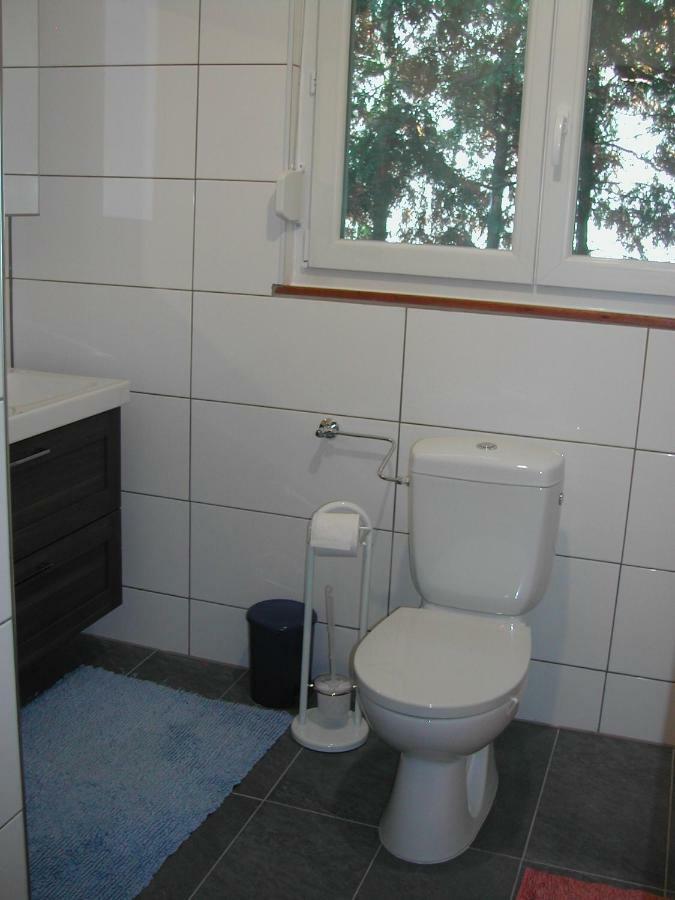Apartamento Haus Polly Strasshof an der Nordbahn Exterior foto