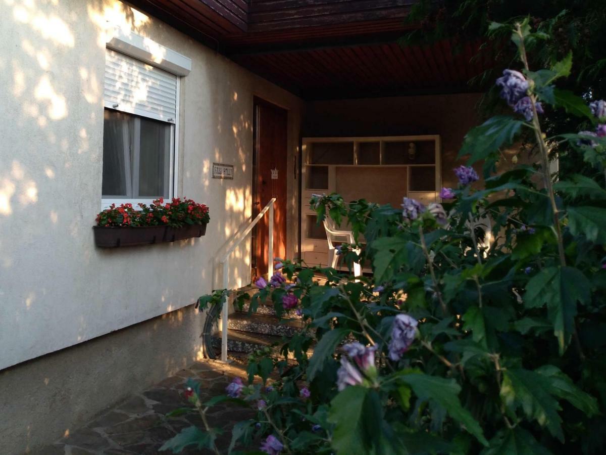 Apartamento Haus Polly Strasshof an der Nordbahn Exterior foto